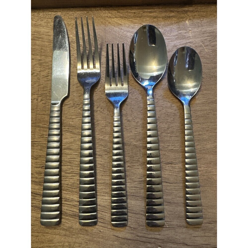 Cambridge Fracto 5 Piece Stainless Modern Flatware